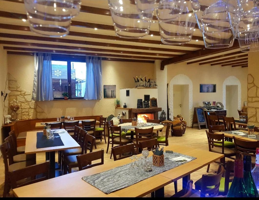 Ferienzimmer Weingut Mack Oestrich-Winkel Exterior photo